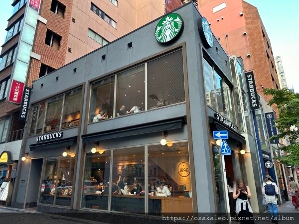 23日本D19.6 日本第一間星巴克 銀座松屋通店