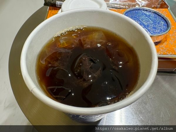 【食記】BACHA COFFEE 夿萐咖啡。咖啡好喝，可頌好