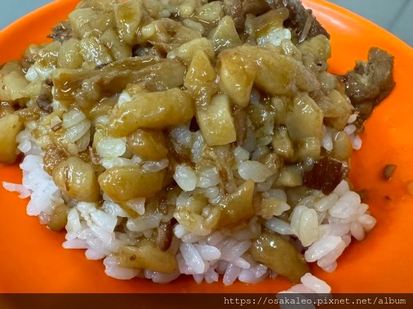 【食記】圳記紅燒鰻羹、營養三明治、天一香魯肉飯、一口吃香腸 