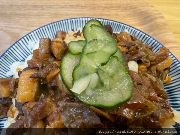 【食記】炭燒呷LOBA滷肉飯小館 (羅東)