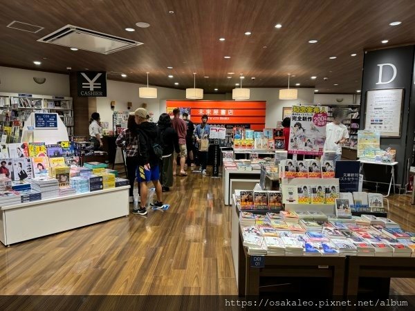 23那霸  未來屋書店 (AEON MALL Okinawa