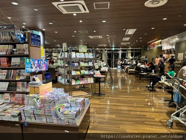 23那霸  未來屋書店 (AEON MALL Okinawa