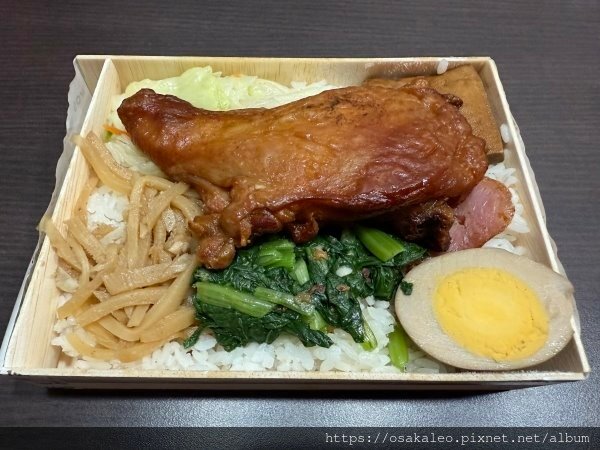 【食記】悟饕 糖燻烤雞腿飯包 (羅東)