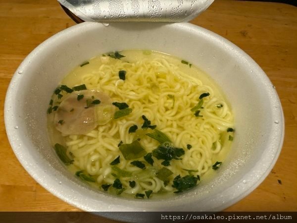 24日本 吉村家 醬油豚骨拉麵 泡麵