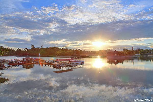 IMG_6122_3_4_tonemapped.jpg