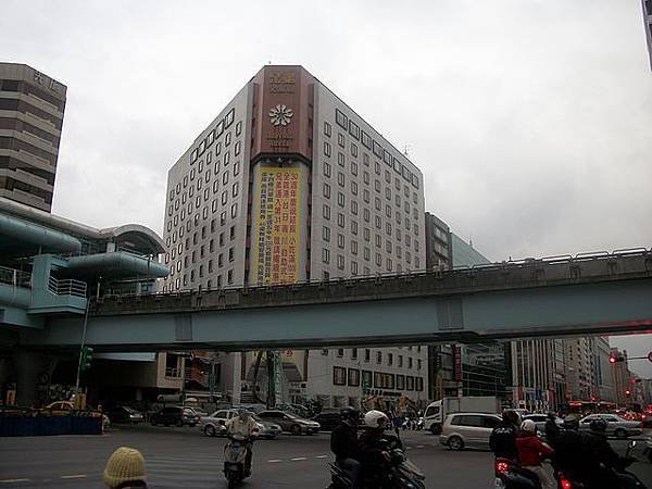 640px-兄弟大飯店
