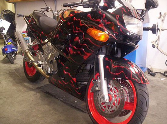 Custom-Paint-Sportsbike-08.jpg