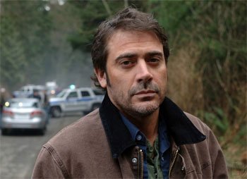 jeffrey-dean-morgan-supernatural-2.jpg