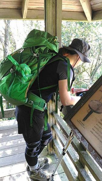 其實大凍山對許多登山友人來說並不算是困難的行程，所以可別被我們這身行頭嚇到了