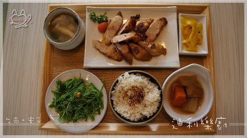 餐01.JPG