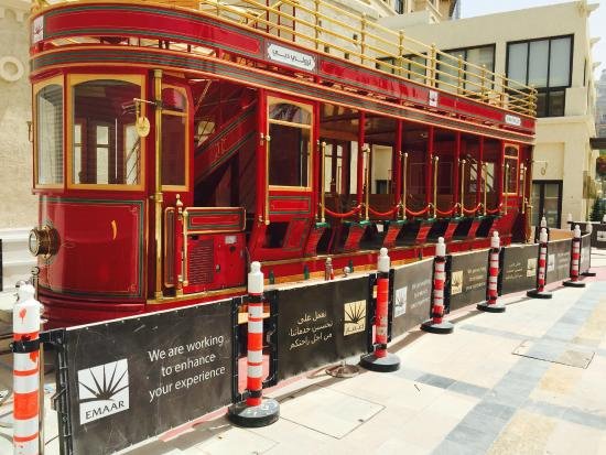 dubai trolly2.jpg