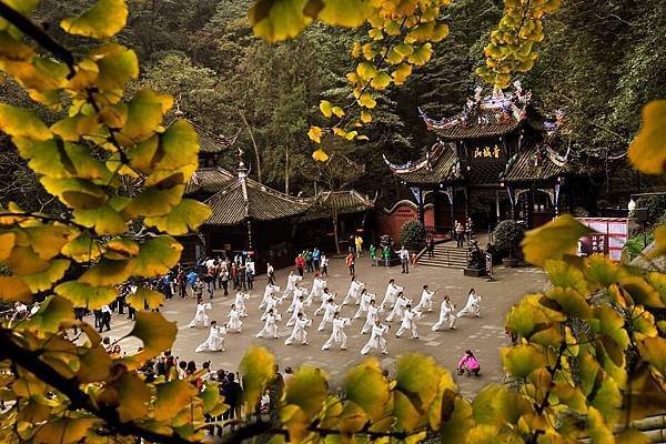 古道今城~成都茶店子客運站.都江堰.茶馬古道.西街.青城山 