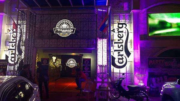 phoenix club vientiane.jpg