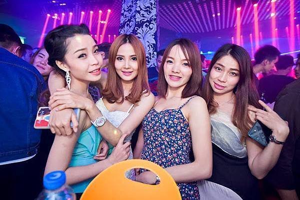 hot girls nightlife lao vientiane.jpg