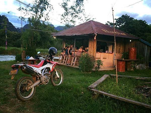 isalnd Bar(Vang Vieng2.jpg