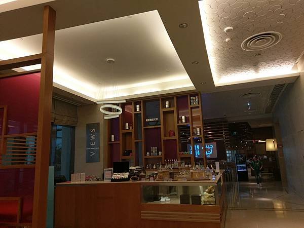 CROWNE PLAZA(AUH) (3).jpg