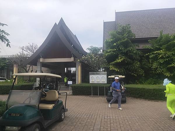 20 MAR. 寮國永珍 Golf Tour(Lake Vi