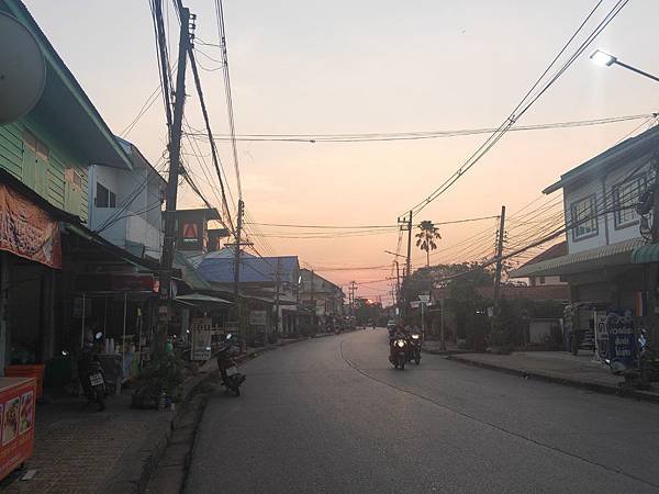 夕陽(NANG KHAI.jpg