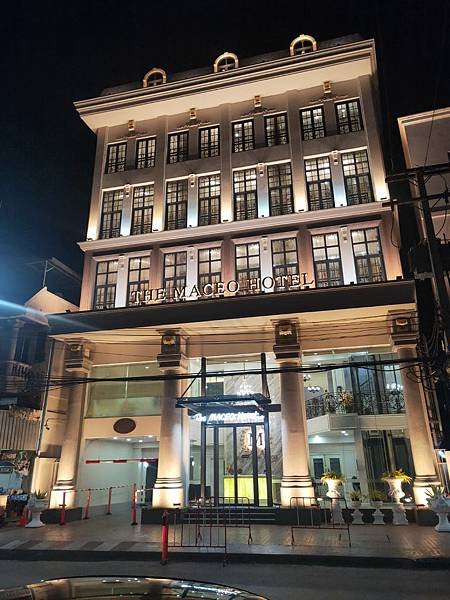 MACEO HOTEL(NANGKHAI 飲食街 Prajak Road,.jpg