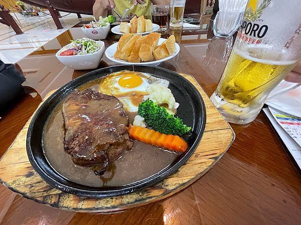 LONG BIEN GOLF(河內;STEAK.jpg