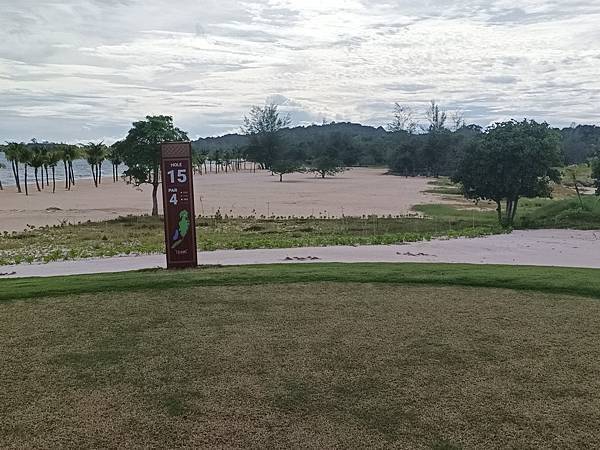 24 富國島 新開幕高球場 Vung Bau Golf Co