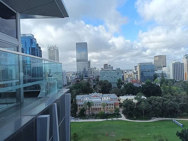 24OCT. 伯斯散茦PERTH CITY WALKING 