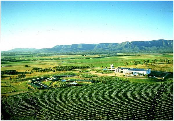 HUTER RESORT(WINE YARD).jpg