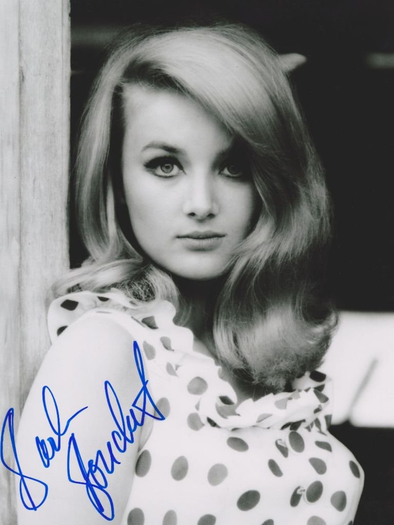 493 Barbara Bouchet 芭芭拉．博丁 (1943年 德裔美國演員、企業家)07