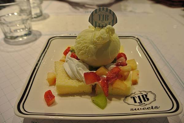 20140404 TJB忠孝店17.JPG