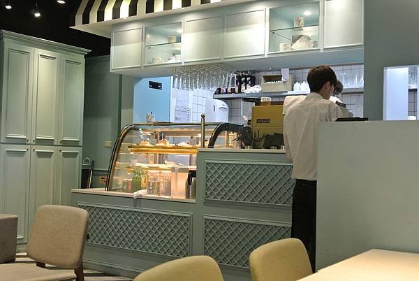20140404 TJB忠孝店28.JPG