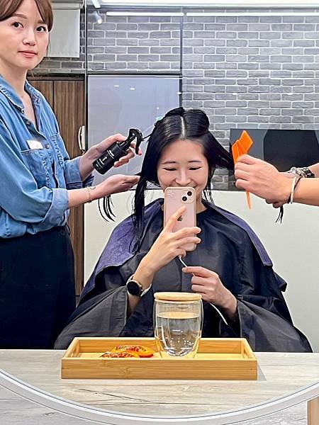 想想沙龍Siang Hair Salon ｜層次剪 ｜縮毛矯