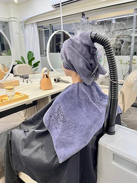 想想沙龍Siang Hair Salon ｜層次剪 ｜縮毛矯