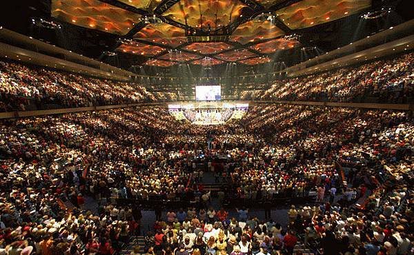 lakewoodchurch002