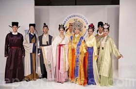 2010-10-17-hanfu-competition-02--ss.jpg