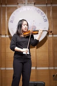 2010-11-1-violin-competition-04--ss.jpg