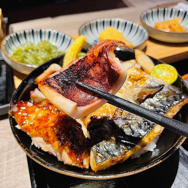 特上海陸三拼丼1.jpg