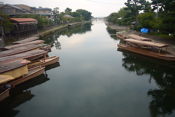 小船
