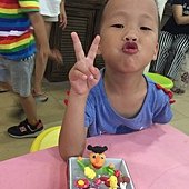 3E8D4933-F454-496F-8578-C31F749B45DB