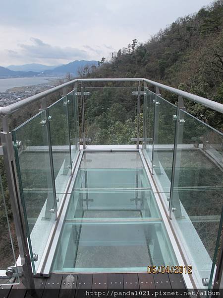 新展望台上的天空步道