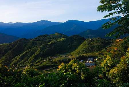 早晨的山巒