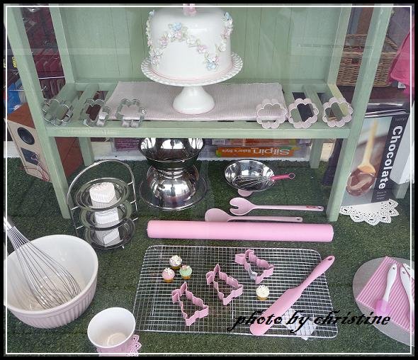 【The Home Provedore】-window display