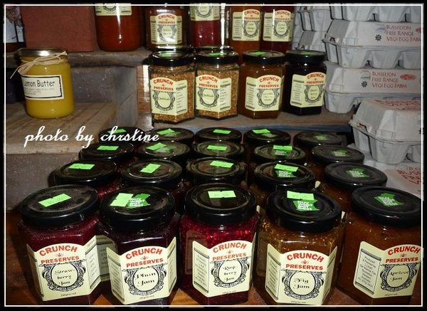 【The Forbidden Fruit Store】on Highway 1