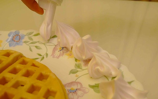 mousse on plate