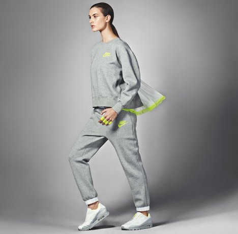 Nike-x-Sacai_dezeen_468_20.jpg