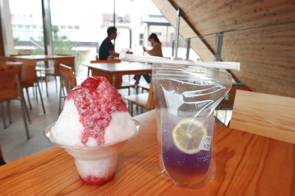 日本鳥取｜高濱咖啡館Takahama Café。隈研吾設計。