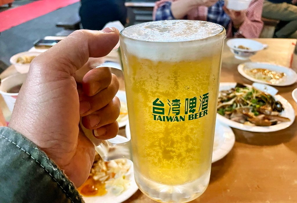 台中神岡。風飛沙小吃店∣隱身鄉間小路。臭豆腐、炸皮蛋佐泰式沾