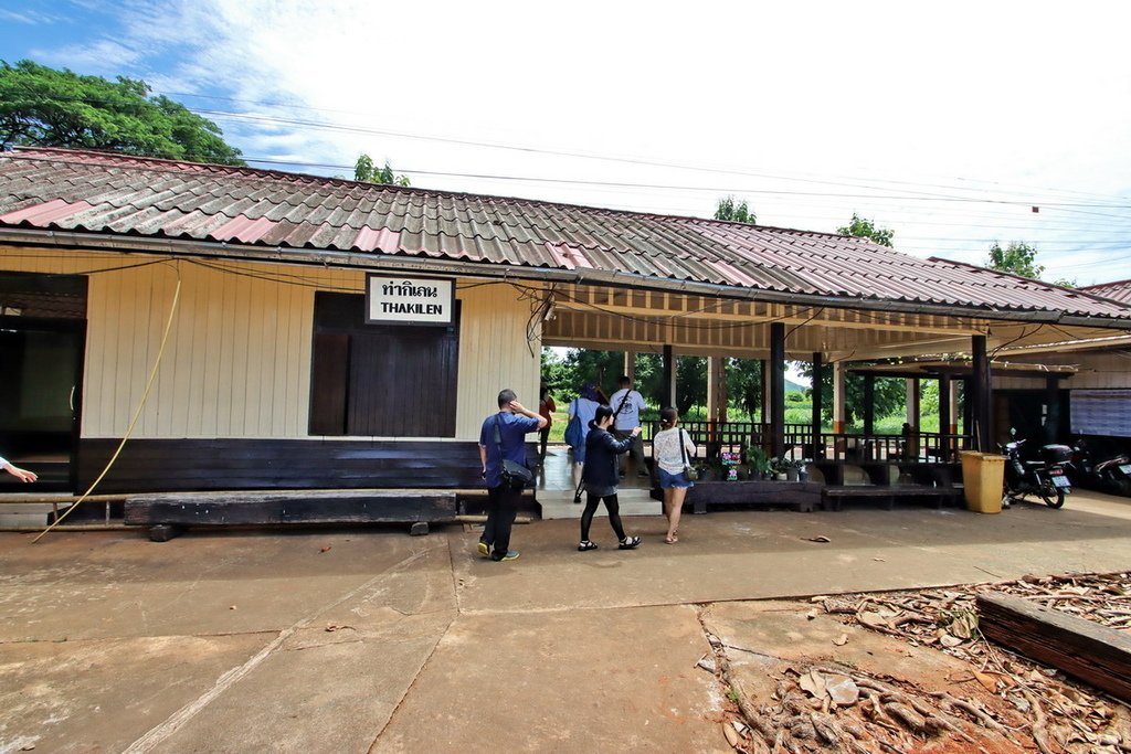 泰國北碧府3。搭一段死亡鐵路︱體驗最驚險Tham Krasa