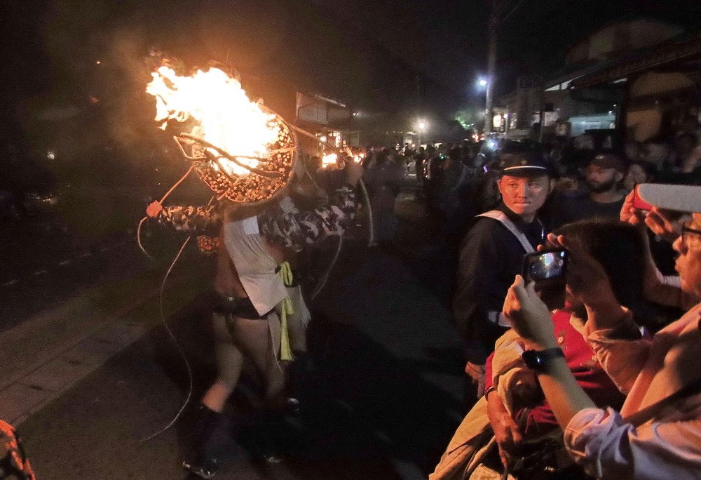 日本京都。鞍馬火祭︱日本三大火祭