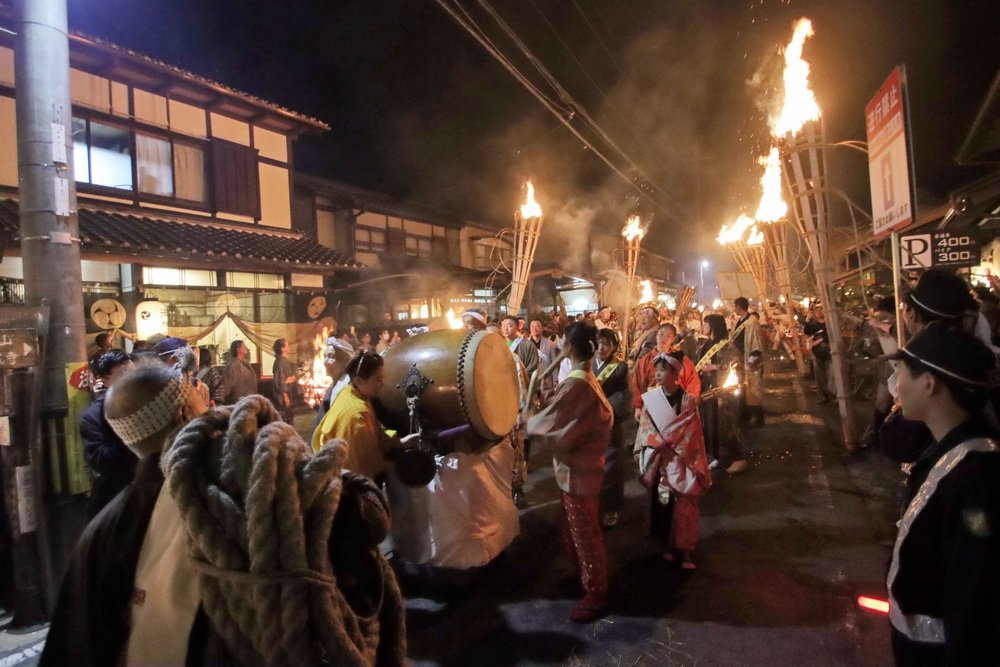 日本京都。鞍馬火祭︱日本三大火祭