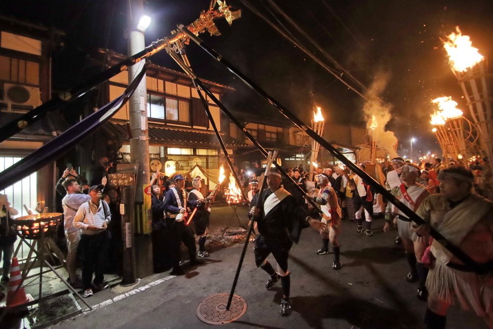 日本京都。鞍馬火祭︱日本三大火祭